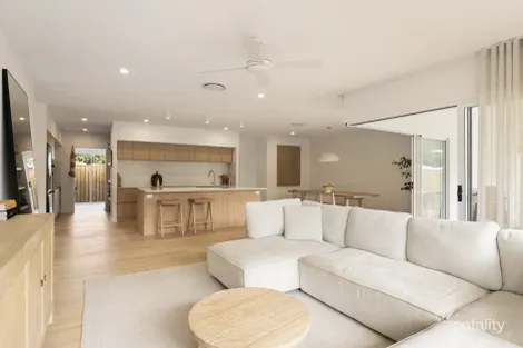 Property photo of 2 Peak Place Yandina QLD 4561