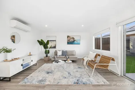 Property photo of 2 Peninsular Drive Gwandalan NSW 2259