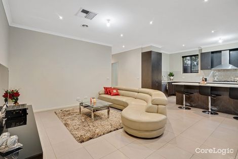 Property photo of 18 Omeo Terrace Manor Lakes VIC 3024