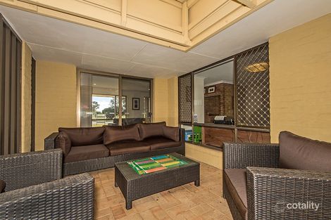 Property photo of 32 Nettleton Way Safety Bay WA 6169