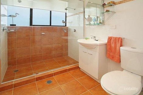 Property photo of 80/17 Bayview Street Runaway Bay QLD 4216