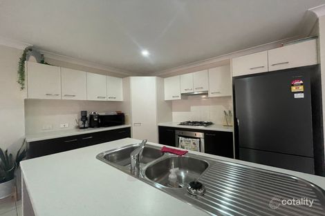 Property photo of 2/3 Paperbark Drive Glenvale QLD 4350