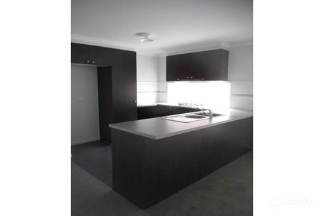 Property photo of 6 Clare Street Brookfield VIC 3338