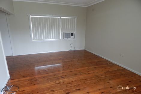 Property photo of 4 Musgrave Crescent Fairfield West NSW 2165