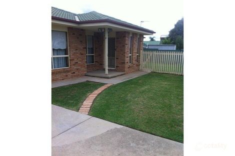 2/8 Jarrah Pl, Glenfield Park, NSW 2650