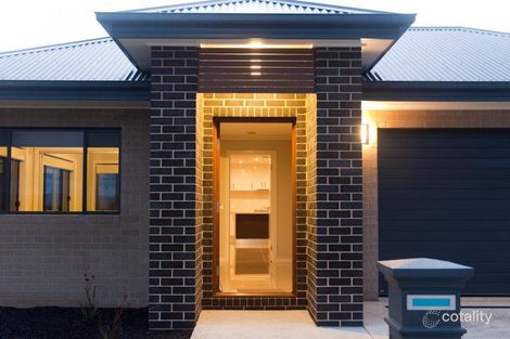 Property photo of 1 Heilmann Place Leneva VIC 3691