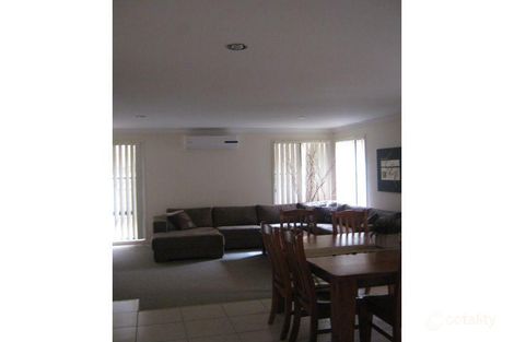 Property photo of 5 Louise Court Eagleby QLD 4207