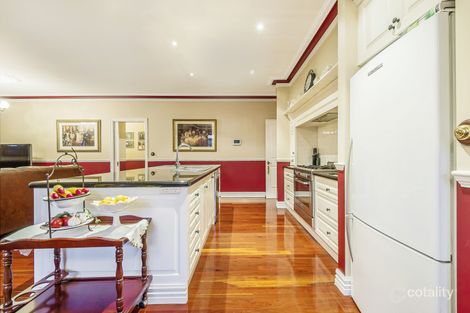 Property photo of 19 Hillgrove Crescent Berwick VIC 3806