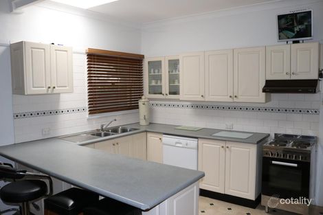 Property photo of 27 Whiteman Avenue Young NSW 2594