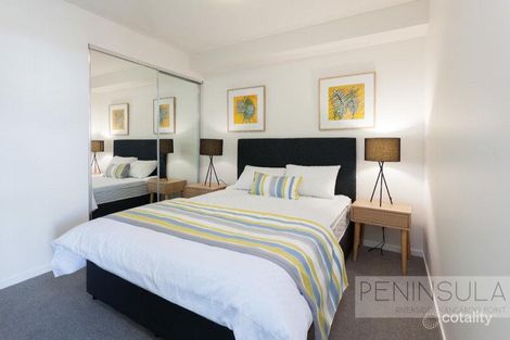 Property photo of 305/18 Thorn Street Kangaroo Point QLD 4169