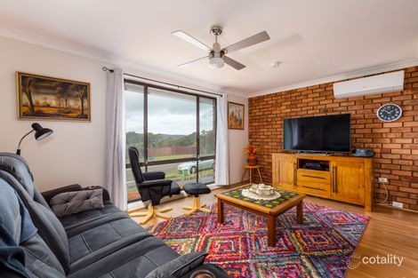 Property photo of 11 Kestrel Avenue Mount Hutton NSW 2290