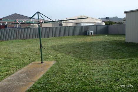 Property photo of 10 James Drive Delacombe VIC 3356