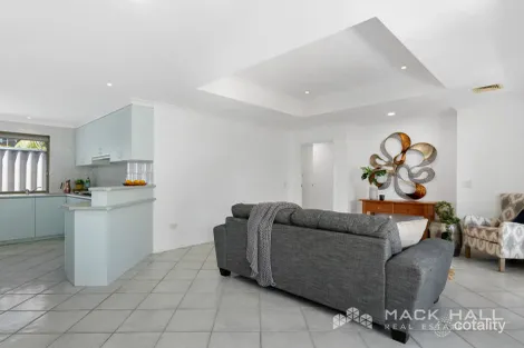 Property photo of 49B Shearn Crescent Doubleview WA 6018