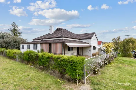 Property photo of 25 Crown Street Junee NSW 2663