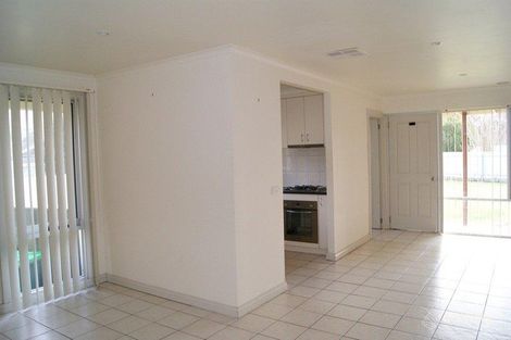 Property photo of 302 Sunshine Court Lavington NSW 2641