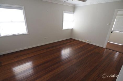 Property photo of 374 Wynnum Road Norman Park QLD 4170