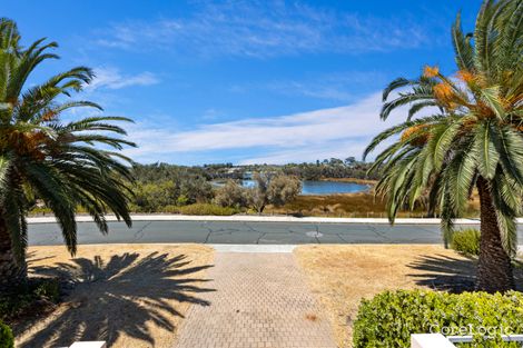 Property photo of 5 Salter Point Parade Salter Point WA 6152