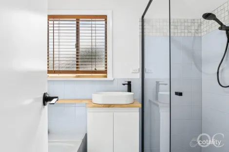 Property photo of 2 Dorset Avenue Victor Harbor SA 5211