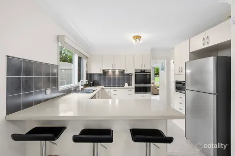 Property photo of 1 Dorset Close Belrose NSW 2085