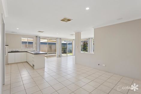 Property photo of 17 Camellia Way Bennett Springs WA 6063