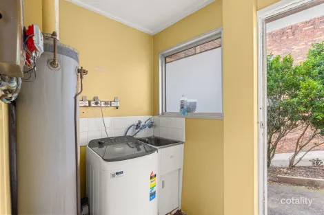 Property photo of 2/65 Nesca Parade The Hill NSW 2300