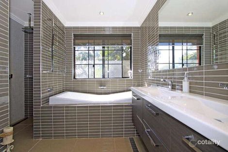 Property photo of 3 Jasmine Place Sylvania NSW 2224
