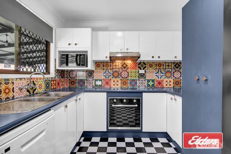 Property photo of 22 Glendevon Crescent Mount Warren Park QLD 4207