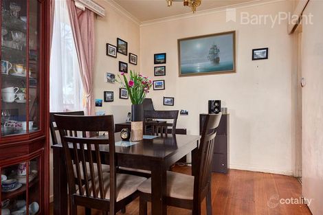 Property photo of 1/2 Marlene Court Springvale VIC 3171