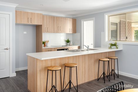 Property photo of 40 Squadron Crescent Rutherford NSW 2320