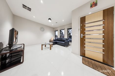 Property photo of 91 Selandra Boulevard Clyde North VIC 3978