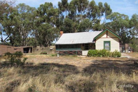 5943 Sunraysia Hwy, St Arnaud, VIC 3478