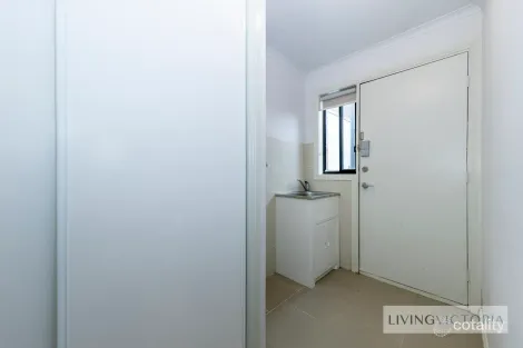 Property photo of 4/43 Acacia Crescent Melton South VIC 3338