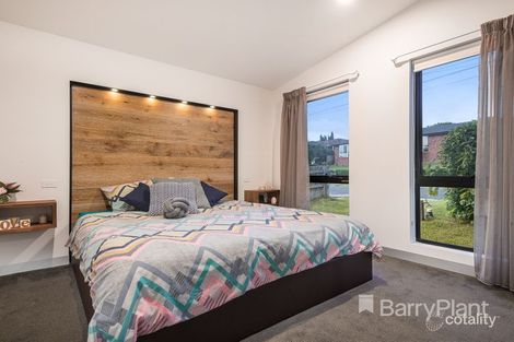 Property photo of 48 Clubpoint Drive Chirnside Park VIC 3116