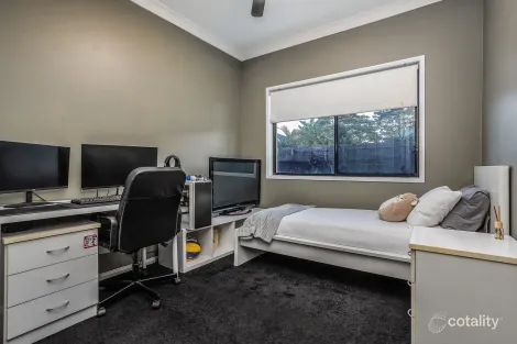 Property photo of 18 Scenic Drive Murrumba Downs QLD 4503