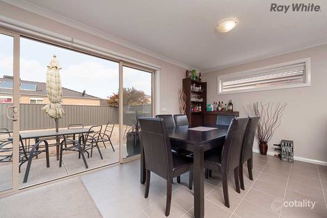 Property photo of 18 Meakin Way Deer Park VIC 3023