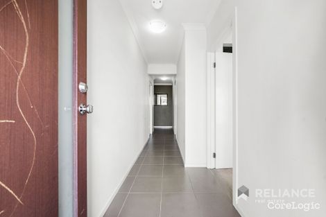 Property photo of 11 Bondi Parade Point Cook VIC 3030