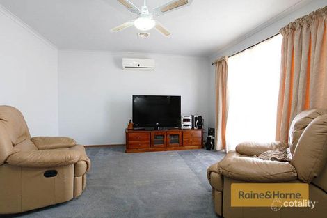 Property photo of 69 Mowbray Crescent Kurunjang VIC 3337