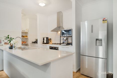 Property photo of 13 Haniper Grove Werribee VIC 3030