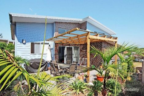 Property photo of 28 Illowra Parkway Primbee NSW 2502