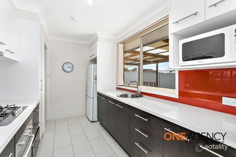 Property photo of 9 Honeysuckle Place Albion Park Rail NSW 2527