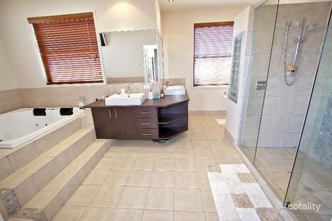 Property photo of 37 Trequanda Place Bridgeman Downs QLD 4035