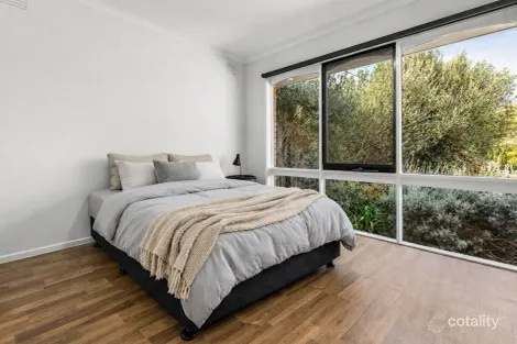 25 Shoalhaven St, Werribee, VIC 3030