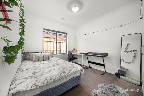 Property photo of 13 Haniper Grove Werribee VIC 3030