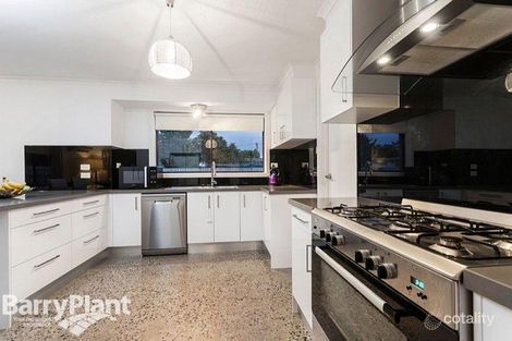 Property photo of 7 Thompson Court Altona Meadows VIC 3028