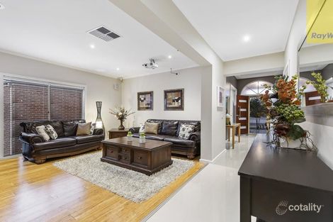 Property photo of 7 Heysen Parkway Caroline Springs VIC 3023
