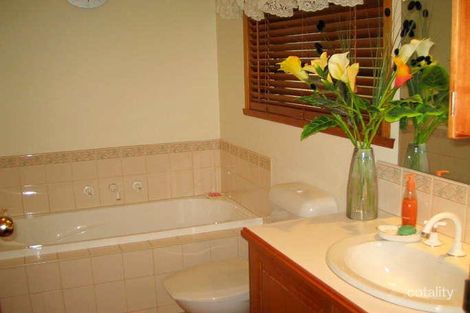 Property photo of 2/136A Gordons Hill Road Lindisfarne TAS 7015