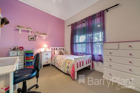 Property photo of 10 Main Street Nar Nar Goon VIC 3812