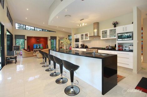 8 Kirby Ct, Tanawha, QLD 4556