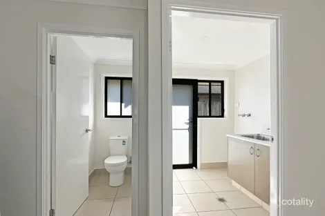 Property photo of 2 Oscar Close Ormeau QLD 4208