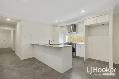 Property photo of 20 Barunga Street Yarrabilba QLD 4207